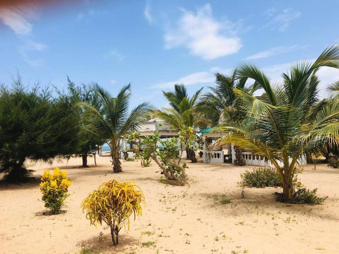 Santana Beachclub Sanyang 外观 照片