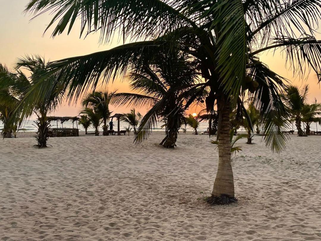 Santana Beachclub Sanyang 外观 照片